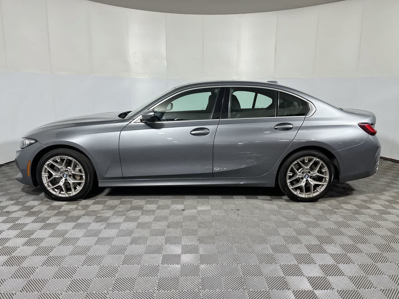 Used 2025 BMW 330i Sedan RWD image 5