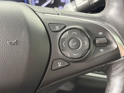 Used 2021 Buick Enclave Premium w/ Sun and Sites Package FWD image 18