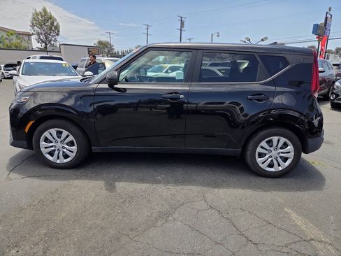 Used 2022 Kia Soul LX FWD image 8