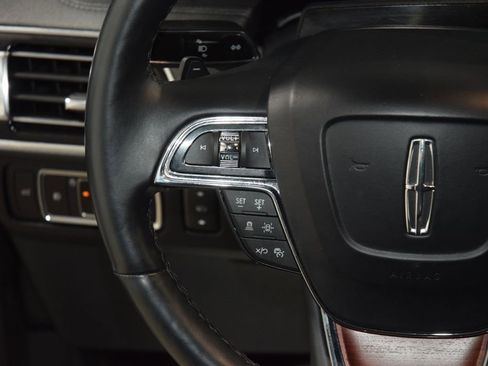 Used 2022 Lincoln Navigator Reserve image 36