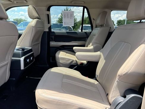 Used 2024 Ford Expedition Max Limited AWD/4WD image 24