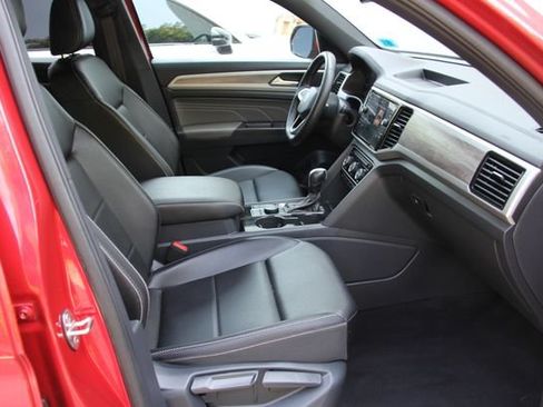 Used 2022 Volkswagen Atlas Cross Sport SE AWD/4WD image 39