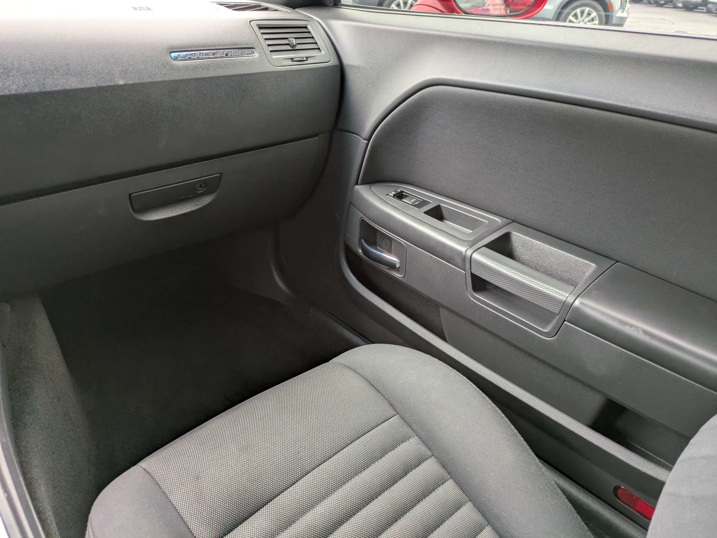 Used 2013 Dodge Challenger R/T RWD image 9