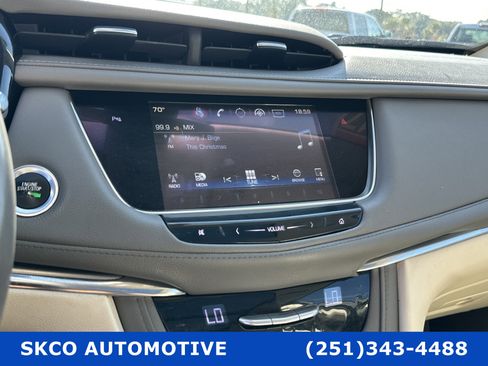 Used 2017 Cadillac XT5 Premium Luxury image 17