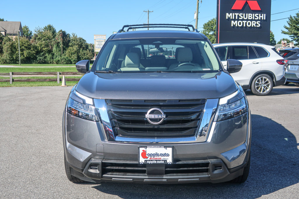 Used 2022 Nissan Pathfinder SV AWD/4WD image 5