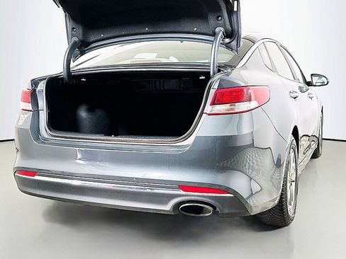 Used 2016 Kia Optima LX image 23