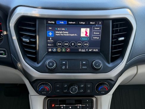 Used 2022 GMC Acadia Denali w/ Trailering Package image 19