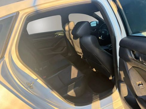 Used 2018 Honda Accord Sport image 28