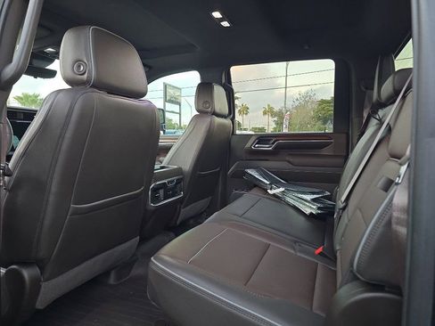 Used 2024 GMC Sierra 3500 Denali w/ Denali Reserve Package image 4