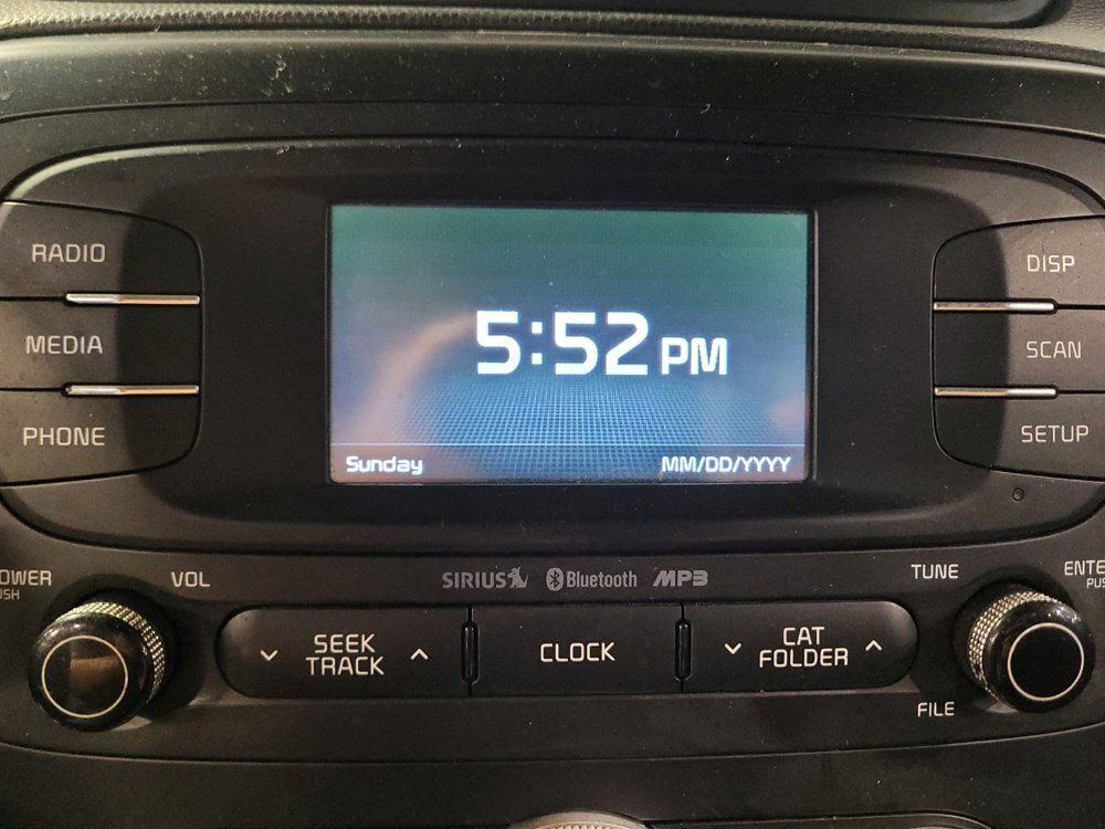 Used 2016 Kia Soul + FWD image 25