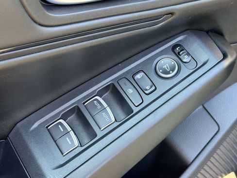 Used 2025 Honda Accord SE image 27