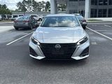 Used 2024 Nissan Altima 2.5 SV image 2