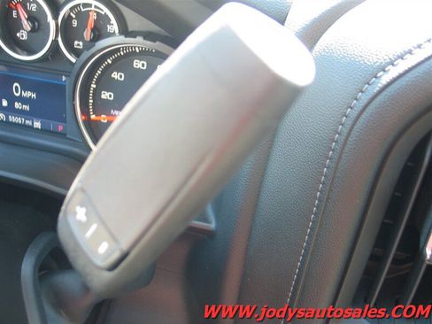Used 2022 Chevrolet Silverado 2500 LT w/ Convenience Package AWD/4WD image 15