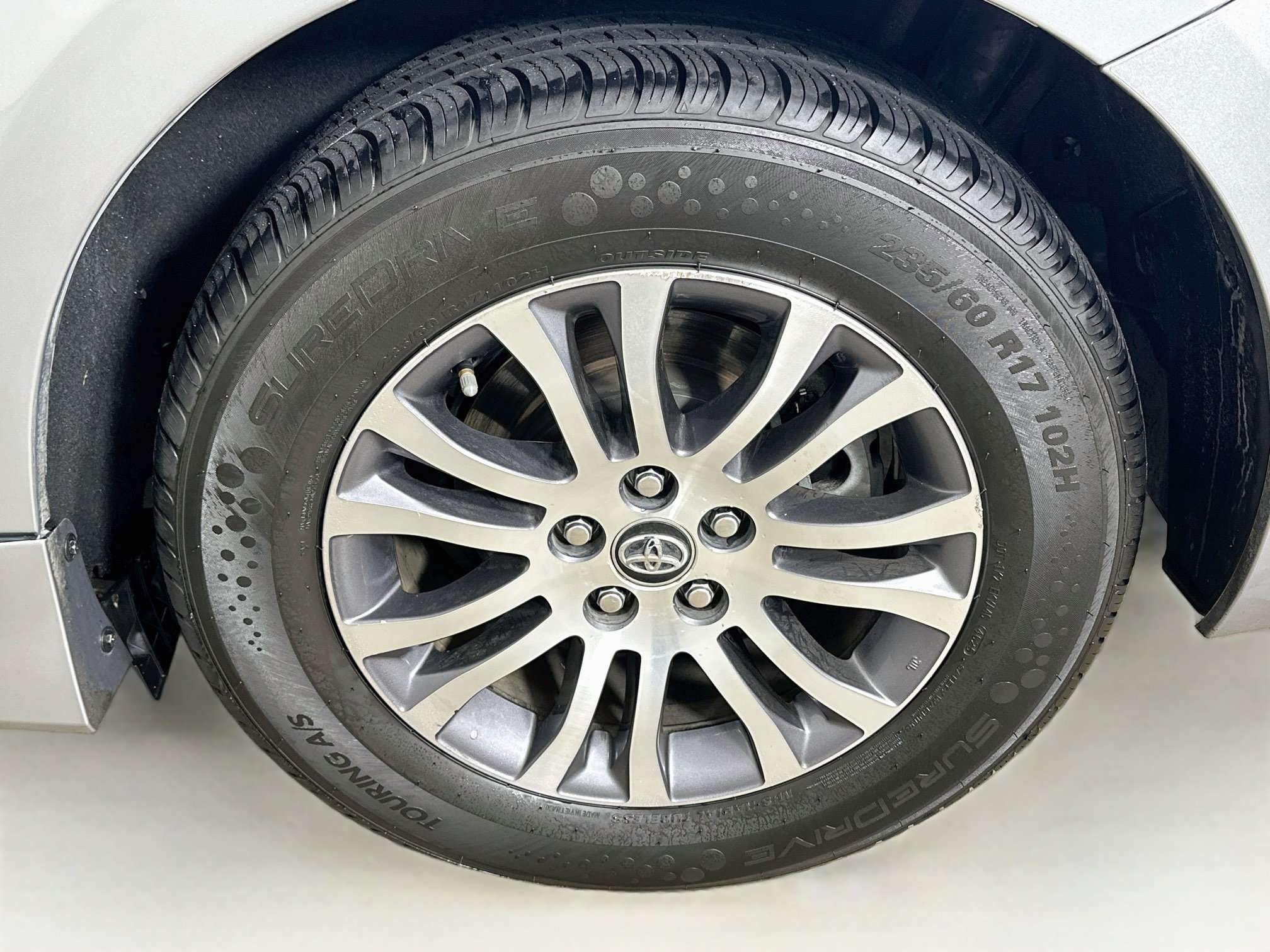 Used 2018 Toyota Sienna XLE FWD image 11