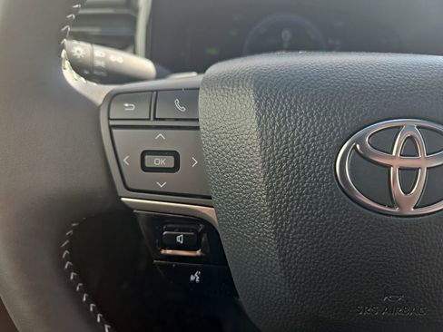 Used 2026 Toyota Camry SE w/ Convenience Package AWD/4WD image 16