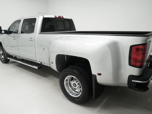 Used 2017 Chevrolet Silverado 3500 LTZ w/ Duramax Plus Package AWD/4WD image 5