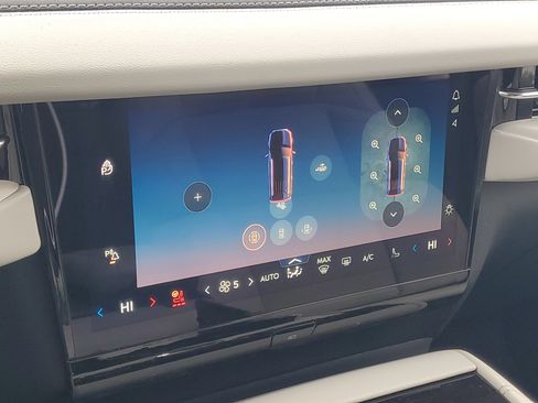 New 2026 Lincoln Navigator Reserve w/ Jet Appearance Package image 24