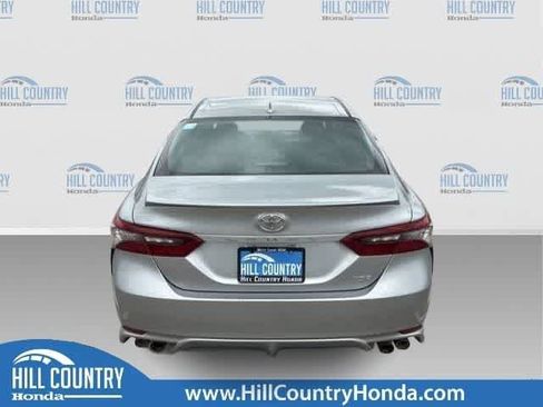Used 2023 Toyota Camry XSE FWD image 5