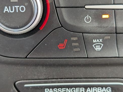 Used 2019 Ford Escape SE FWD image 18