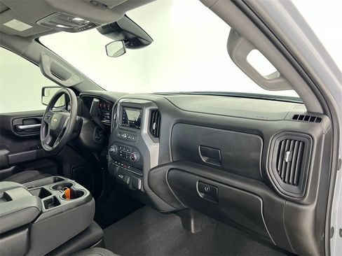 Used 2025 Chevrolet Silverado 1500 Custom image 25