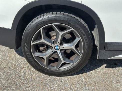 Used 2017 BMW X1 xDrive28i image 11