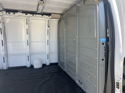 Used 2023 GMC Savana 2500 w/ Driver Convenience Package RWD image 23