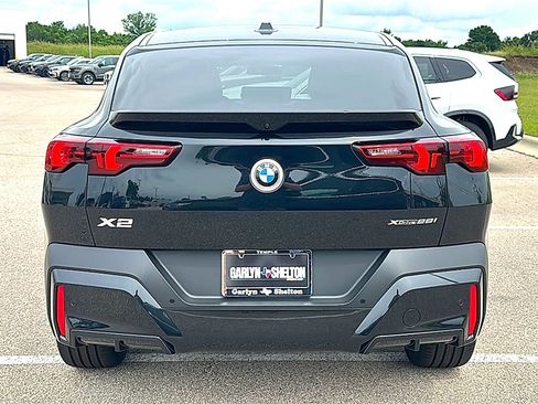 New 2026 BMW X2 xDrive28i w/ Technology Package AWD/4WD image 7