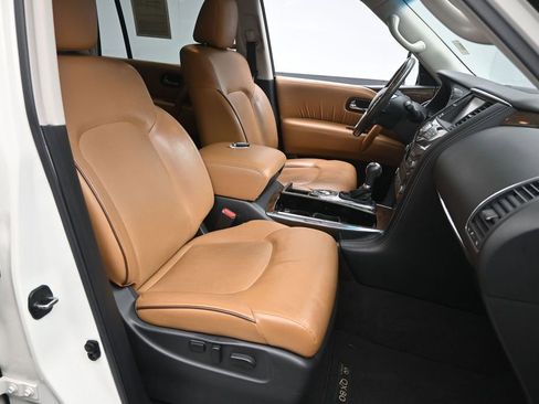 Used 2017 INFINITI QX80 Signature Edition RWD image 30