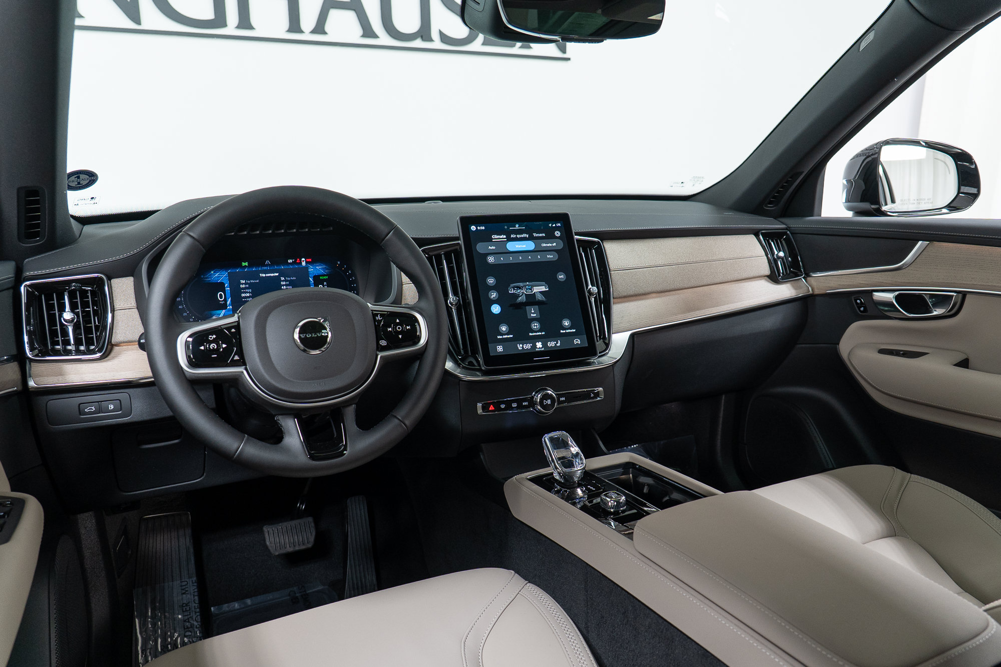 New 2026 Volvo XC90 T8 Plus w/ Protection Package AWD/4WD image 16