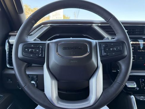 Used 2025 GMC Sierra 1500 Denali image 40