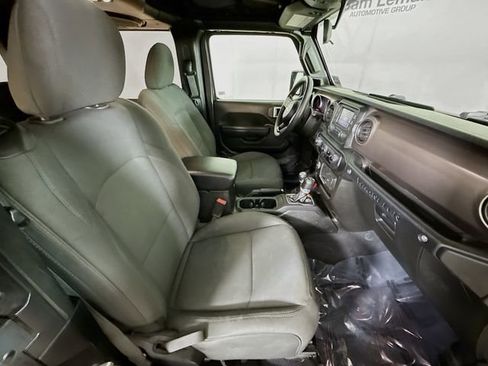 Used 2020 Jeep Wrangler Sport image 21
