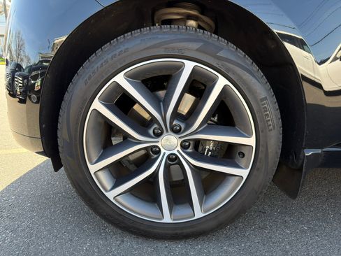 Used 2025 Land Rover Range Rover SE image 27