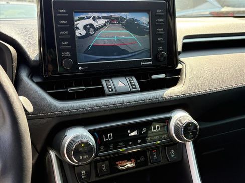 Used 2021 Toyota RAV4 XLE Premium FWD image 8