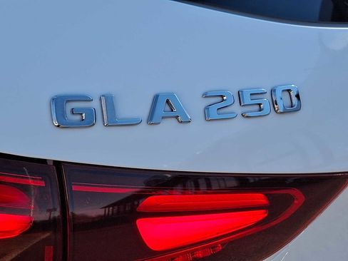 Used 2026 Mercedes-Benz GLA 250 4MATIC image 29