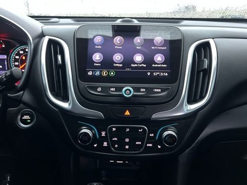 Used 2021 Chevrolet Equinox LT image 24