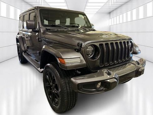 Used 2021 Jeep Wrangler Unlimited Sahara image 3
