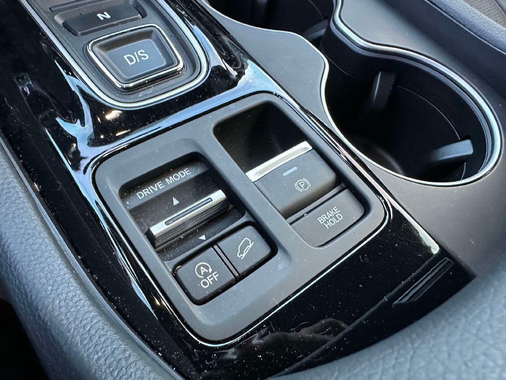 Used 2025 Honda Pilot Black Edition image 19