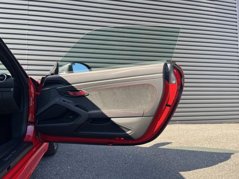 Certified 2025 Porsche 718 Boxster Spyder RS image 33