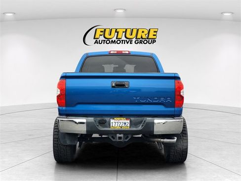 Used 2018 Toyota Tundra SR5 w/ SR5 Upgrade Package image 5