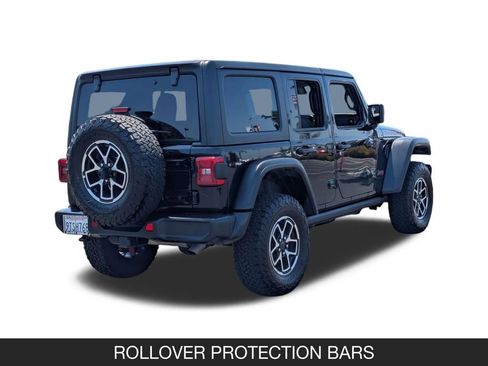 Used 2025 Jeep Wrangler Unlimited Rubicon AWD/4WD image 9