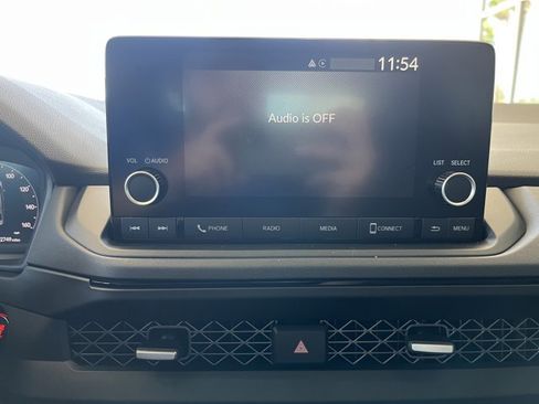 Certified 2025 Honda Accord SE image 11