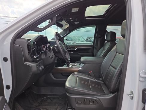 Used 2023 Chevrolet Silverado 1500 High Country w/ High Country Premium Package AWD/4WD image 11