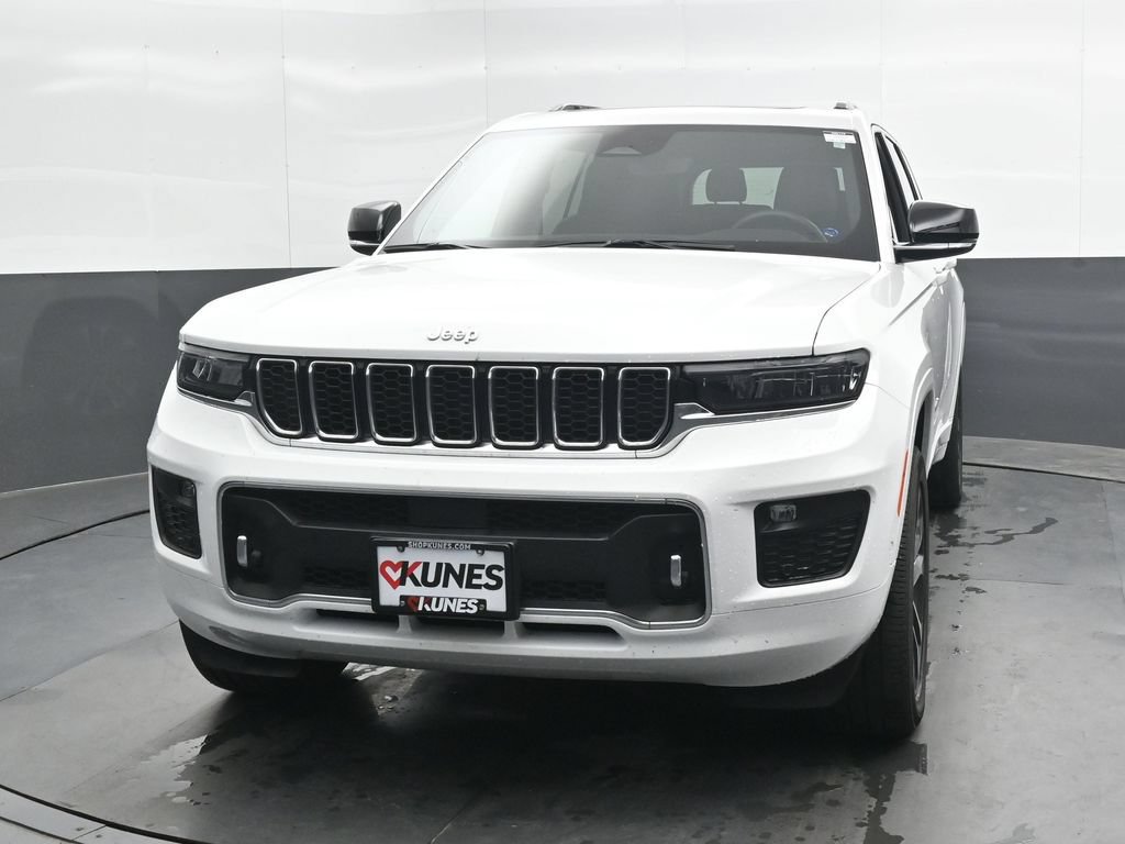 Used 2024 Jeep Grand Cherokee L Overland w/ Trailer Tow Package AWD/4WD image 6
