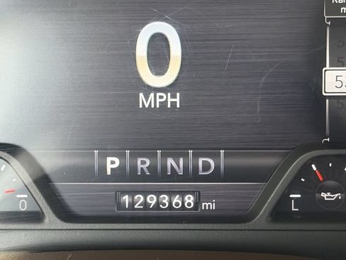 Used 2019 RAM 1500 Laramie AWD/4WD image 16