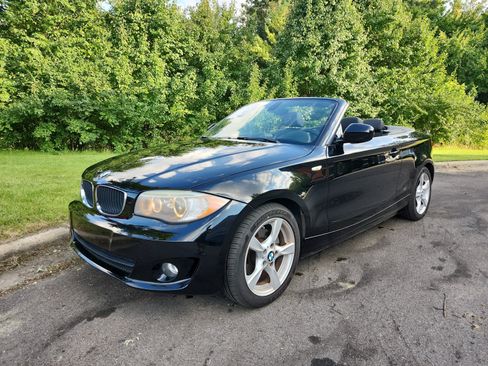 Used 2012 BMW 128i Convertible RWD image 25