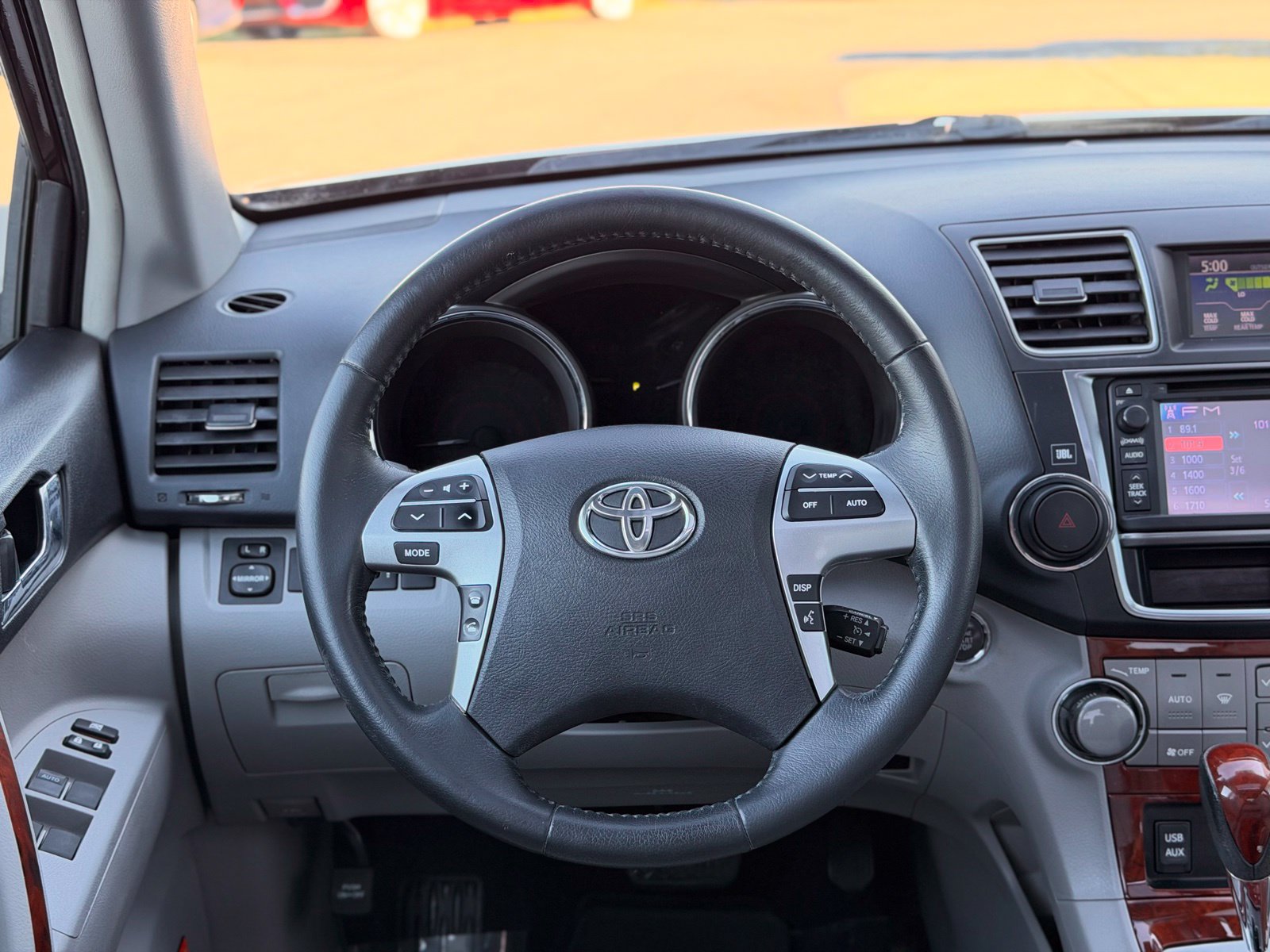 Used 2013 Toyota Highlander Limited AWD/4WD image 33