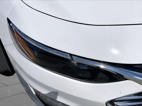 Used 2021 Chevrolet Malibu LT FWD image 26