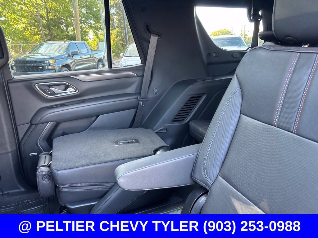 Used 2022 Chevrolet Tahoe RST w/ Luxury Package RWD image 21