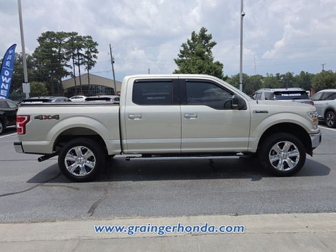 Used 2018 Ford F150 XLT w/ Equipment Group 302A Luxury AWD/4WD image 6