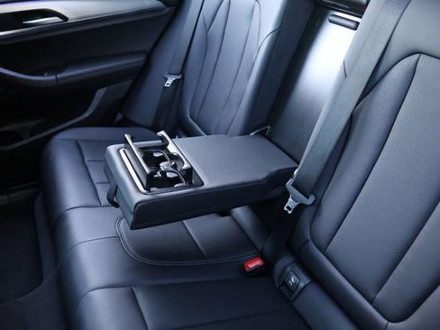 Used 2022 BMW X3 xDrive30i w/ Convenience Package AWD/4WD image 13